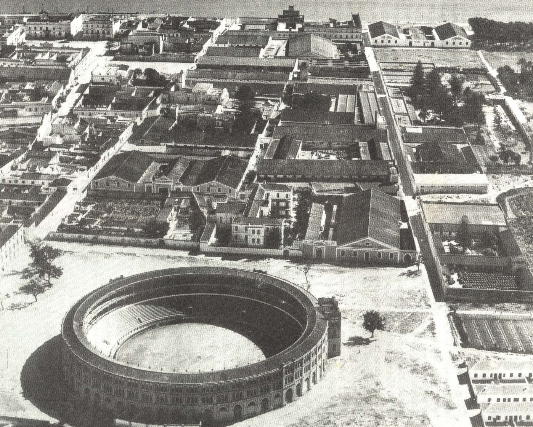 Entorno de la Plaza de Toros a principios del siglo XX