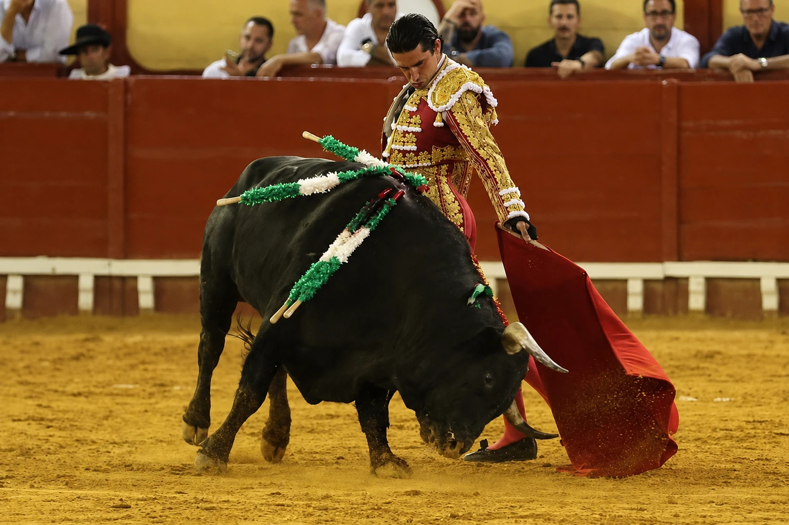 Imagen: Faena de Talavante a "Ponderoso"